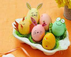 Decorando los huevos de pascua. 13 Huevos De Pascua Para Decorar Con Los Mas Pequenos