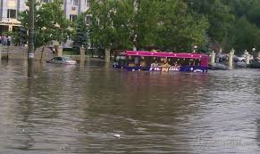  версия для печати . Potop V Odesse Avtomobili Plavayut Po Zapolnennym Vodoj Ulicam Fotoreportazh Video Foto Mobilnaya Versiya Cenzor Net
