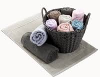 Conservez Et Ravivez La Couleur Du Linge Noir Avec Cet Ingredient Qui Vient De La Cuisine Guide A Taches De Moisissure Enlever Les Taches De Moisissure Tache