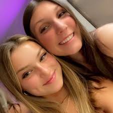 molly solo (@mollyhsolo)