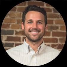 Elisabeth Root's Instagram, Twitter & Facebook