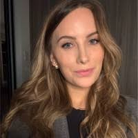 100+ perfiles de «Alannah»