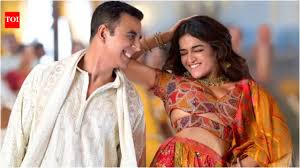 'Bhooth Bangla' box office collection Day 5: Akshay Kumar and Priyadarshan's horror comedy SURPASSES Rs 1