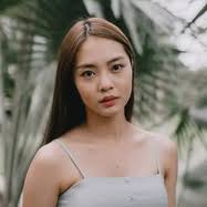 刘怡伶- 抖音百科