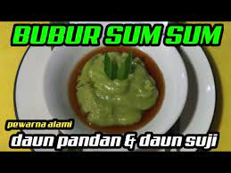 Terus aduk agar santan tidak pecah. Cara Membuat Bubur Sum Sum Hijau Pewarna Alami Daun Suji Pandan Enaaak Youtube