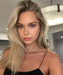 Ashlynn Chandler's Instagram, Twitter & Facebook