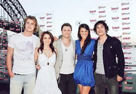 In 2011, bob was throw in neighbours since aidan foster. Bob Morley Online On Twitter Why Have I Never Noticed This Photo Of Wildpipm And Chrishemsworth Two Of My Favourite Actors Http T Co Pl7vihpjpe
