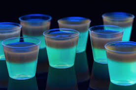 Glowing Jell O Shots Will Make Your Halloween So Lit Recipe Jello Shots Halloween Jello Shots Shots Alcohol
