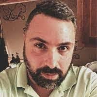 Derek Savells's Instagram, Twitter & Facebook