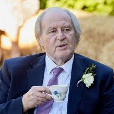 Joseph Callow's Instagram, Twitter & Facebook