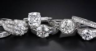 This use of platinum allowed for more minimal settings that highlighted diamonds and other gemstones. Lang Antiques Has 600 Vintage Engagement Rings The Adventurine