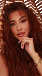 Melinda Diva: Eci me Melinda Adem