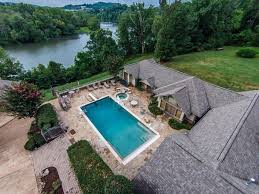 Legendary Lakefront Home 3720 River Trace Lane Knoxville Tn 37920 Lakefront Homes Pool House Pool