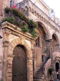 Anagni is an important historical town in central italy with several interesting buildings to be seen from the period around the 13th century when many popes and important families lived here and. Anagni Fr Un Bellissimo Palazzo Antico Casa Barnekow Anagni Travel Around The World Italy