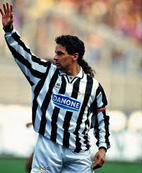 Roberto baggio, italian professional football (soccer) player who is considered one of the greatest forwards in his country's storied football history. Roberto Baggio Wiki 2021 Current Job Lovelife Net Worth Cars Houses