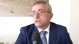 Brindisi fatti e misfatti in foto.