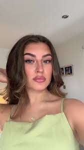 Hannah Gunter's Instagram, Twitter & Facebook