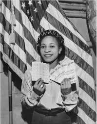 Marjorie joyner had a husband named robert s. Unidentified African American Beautician With A War Bonds Hairstyle 1940s Marjorie Stewart Joyner Papers Chicago Pu Wwii Women Women In History Wwii History