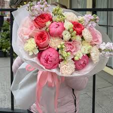 Mixed bouquet with peonies and roses, Kyiv | Petals