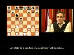 Originalmente se denominaba la apertura que se inicia con 1.d4 d5; Como Jugar El Gambito De Dama Por Kasparov Subtitulado Juego De Damas Gambito De Dama Damas