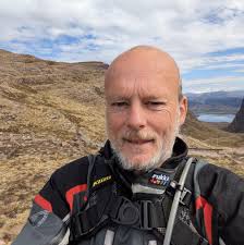 This is not exactly about a Jersey business, but please bear with me...has  anyone had any issues redeeming Google Gift Cards bought from WHSmith in  King Street? After a lengthy email correspondence