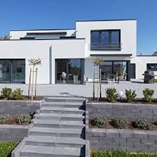 Garten Mit Hanglage Terrassen Und Stufenanlegung Garten Gartengestaltung Hanglage Terrasse Blockstufen Ulm Ne In 2020 Modern Garden Front Yard Home And Garden