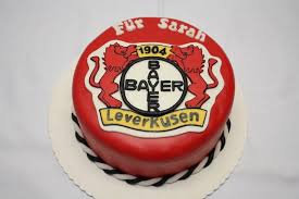 Bayer Leverkusen Torte Desserts Ohne Backen Kuchen Und Torten Fussball Torte