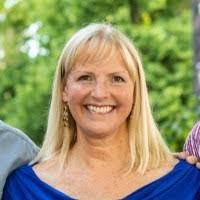 Joanne Biddle's Instagram, Twitter & Facebook