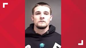 Police urged people to avoid the area. Kpd Looking For Man Wanted In Fatal Shooting Outside Knoxville Bar Thv11 Com