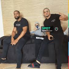 The Cotton T Shirt Christian Dior Shop Black Worn By Alrima On His Account Instagram Alrimaoff Spotern Kolejna zmiana dotknęła dior homme intense, zamiast akordu irysa zapach skręcił w stronę kakao, dziś w 2020 roku pan francois demachy znów wywrócił świat męskich perfum głową do dołu. t shirt christian dior shop black worn