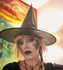 Caroline Ryder (@carolineryderwriter) • Threads, Say more