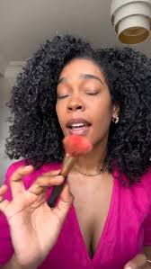 Aquí estoy una vez más, lanzándome con miedo a un NUEVO LANZAMIENTO. ¡Qué  felicidad tan grande! No sé ni cuando empecé a soñar con esto y ya hoy es  realidad. , La líneas de refill o recargas Pelo ...