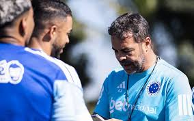 Quem joga? Veja os disponíveis do Cruzeiro para o amistoso contra o Defensor-URU