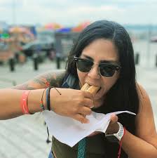 Which restaurants offer free queso and good enchiladas?