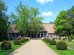 Sie finden dort das „seehaus und den bekannten biergarten am „chinesischen turm. Teehaus Im Englischen Garten Cafe Berlin De