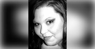 Lori Loy's Instagram, Twitter & Facebook