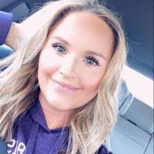 Amber Stovall's Instagram, Twitter & Facebook