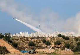 לקראת חצות הלילה, זוהו שני שיגורים כושלים משטח. ×™×¨×™ ×¨×§×˜×•×ª ×ž×¢×¨×™×'