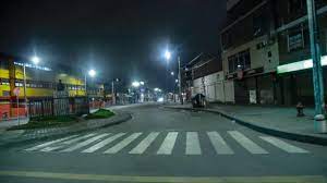 El toque de queda empieza a las 9 de la noche y termina a las 4 de la mañana de lunes a sábado y los domingos de 4 de la mañana a 4 de la tarde. Bogota Toque De Queda Y Cuarentena General Hoy 19 De Enero Bogota Eltiempo Com