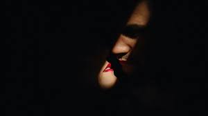 He calls this technique the invisible… The Essential Guide To Creating A Black Background For Your Photos 500px