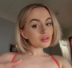 Anna Roberts - Fleshbot