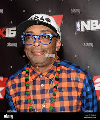 Nba 2k16 hi-res stock photography and images