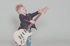 Learn To Play Guitar Without Leaving Home How To Download The App For Free Entrechiquitines