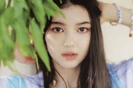 HYBE Faces Backlash for Linking NewJeans' Danielle's Sister to Recent  Controversy