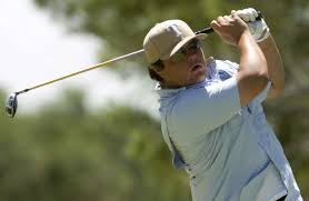 Top teams shoot low scores