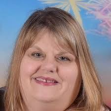 Karen Amspacher's Instagram, Twitter & Facebook