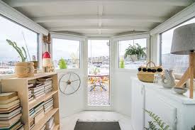 Read real user reviews of over 590,000 properties worldwide. Romantic Seattle Houseboat Rental Stay Here