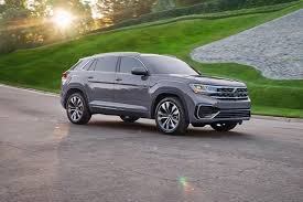 The atlas cross sport is a midsize crossover suv with seating for up to five passengers. Compare 2020 Volkswagen Atlas Cross Sport Trims Vw Of Streetsboro
