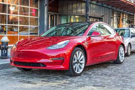 When dana woodruff traded in her bmw x5 last year for tesla inc.'s new model 3 electric car, her tesla's average model 3 price is estimated by bloomberg intelligence. Tesla S Original Plan For The 35 000 Model 3 Is Dead The Verge