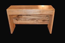 On a sélectionné 3 exemples de tarifications pour notre modèle de table à rallonge intégrée, afin de vous donner un ordre de grandeur du coût. Fabrication D Une Console Extensible Allonges Integrees Meubles Delor Fabricant De Meubles Et Chaises Sur Mesure Console Extensible Table Console Extensible Mobilier De Salon